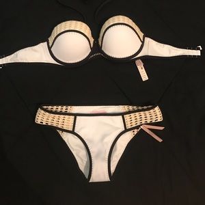 BRANDNEW Victorias Secret The Flirt Bandeau bikini